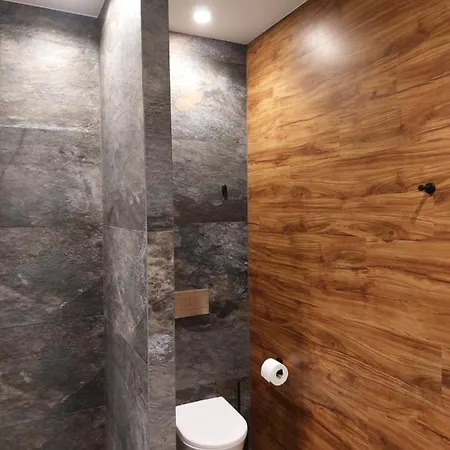 Liris Apartman *